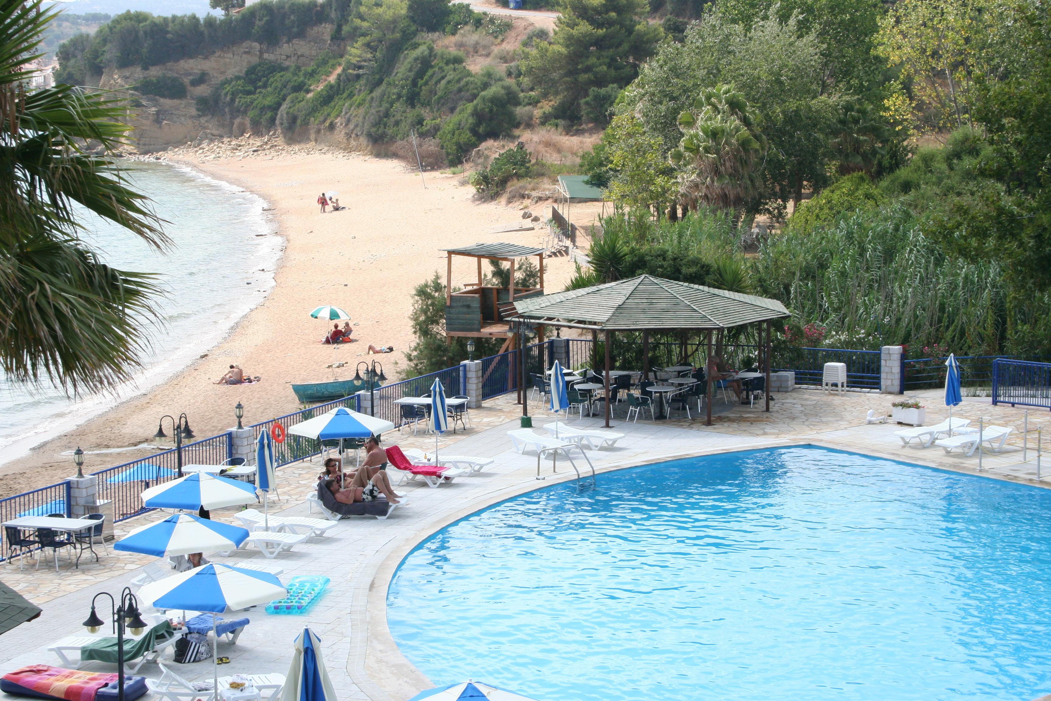 Hotel Golden Sun ฟีนีคุนตา ภายนอก รูปภาพ