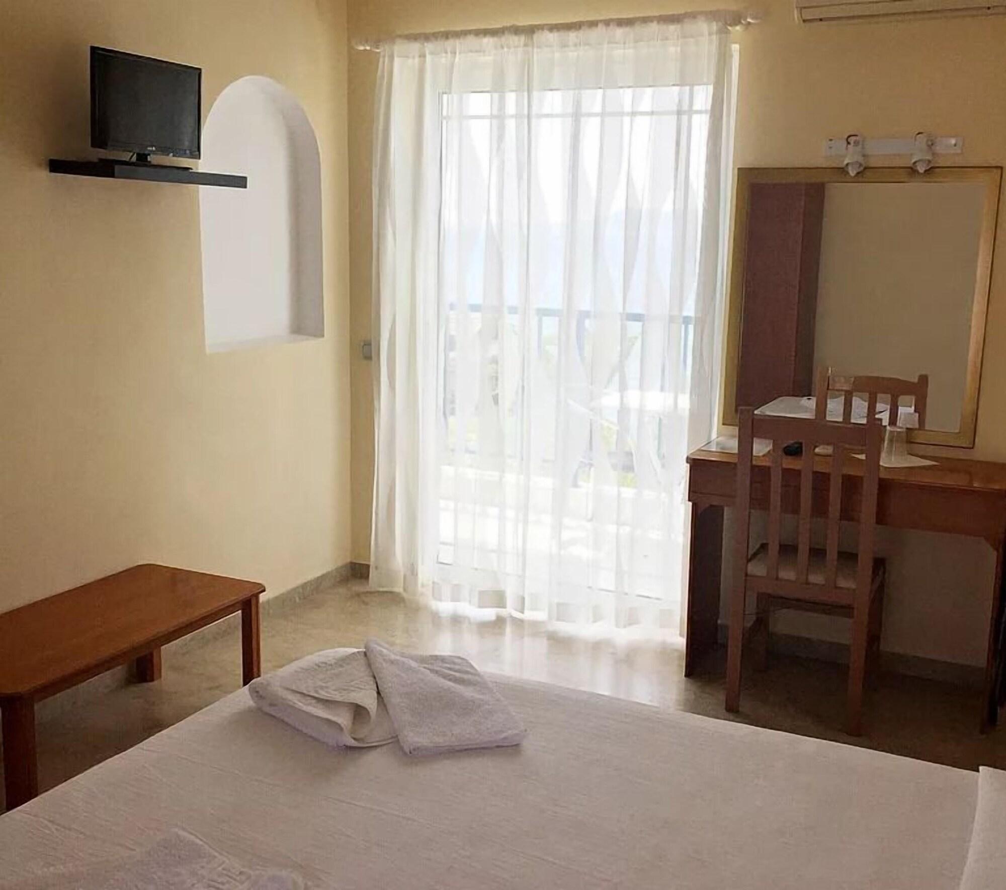 Hotel Golden Sun ฟีนีคุนตา ภายนอก รูปภาพ