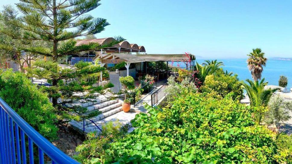 Hotel Golden Sun ฟีนีคุนตา ภายนอก รูปภาพ